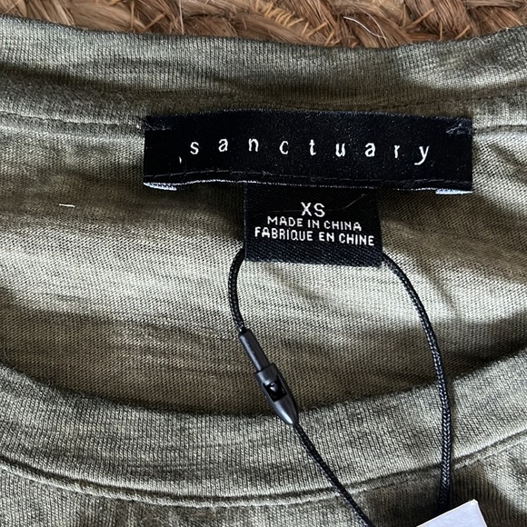 NEW Sanctuary top - Picture 3 of 9